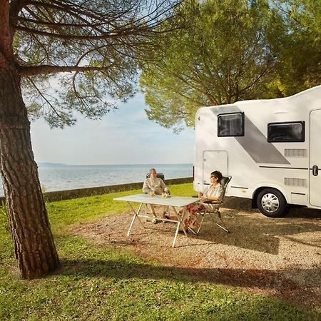 Camping Adria Ankaran - Pitches Eksteriør bilde