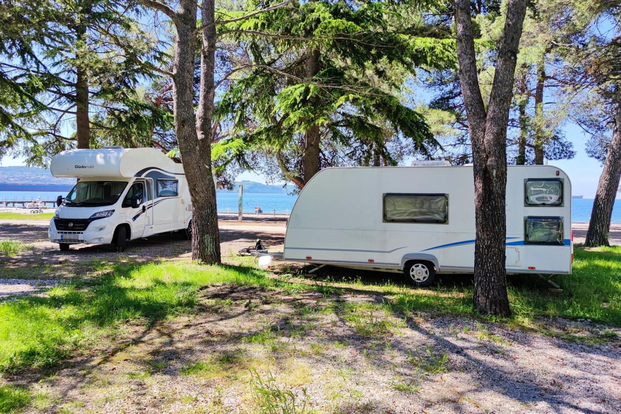 Camping Adria Ankaran - Pitches Eksteriør bilde