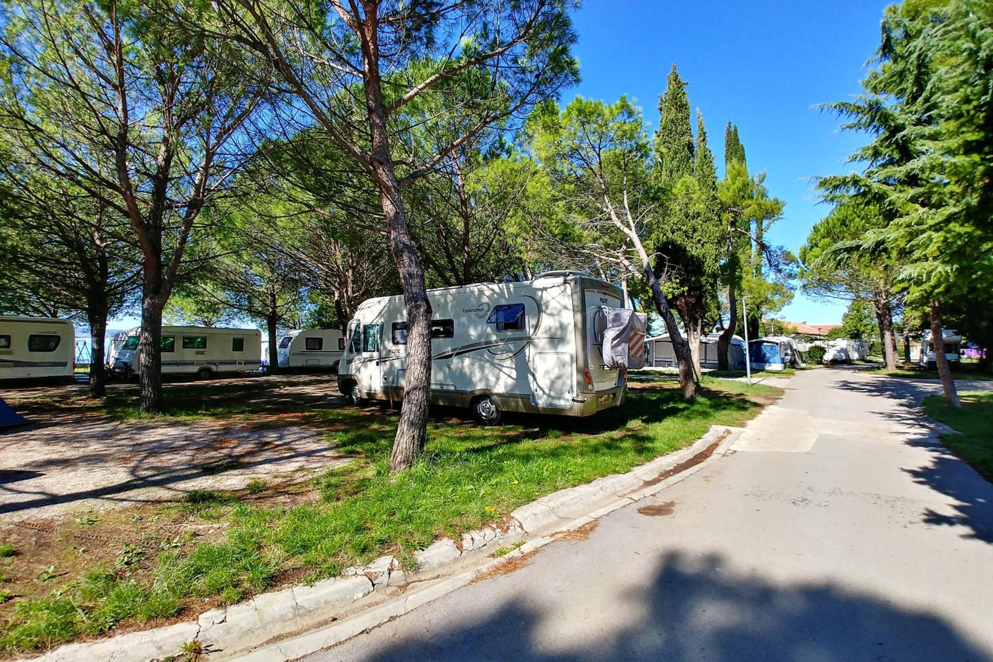 Camping Adria Ankaran - Pitches Eksteriør bilde